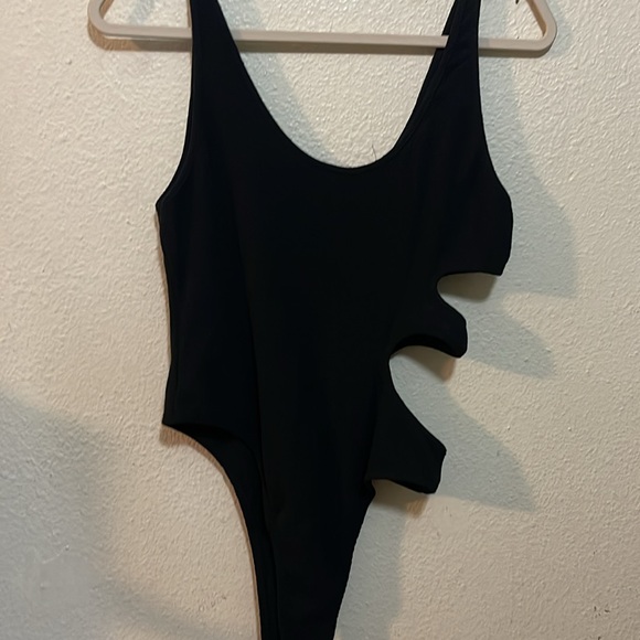 Zara ribbed cut out bodysuit nwt size L - Picture 5 of 5